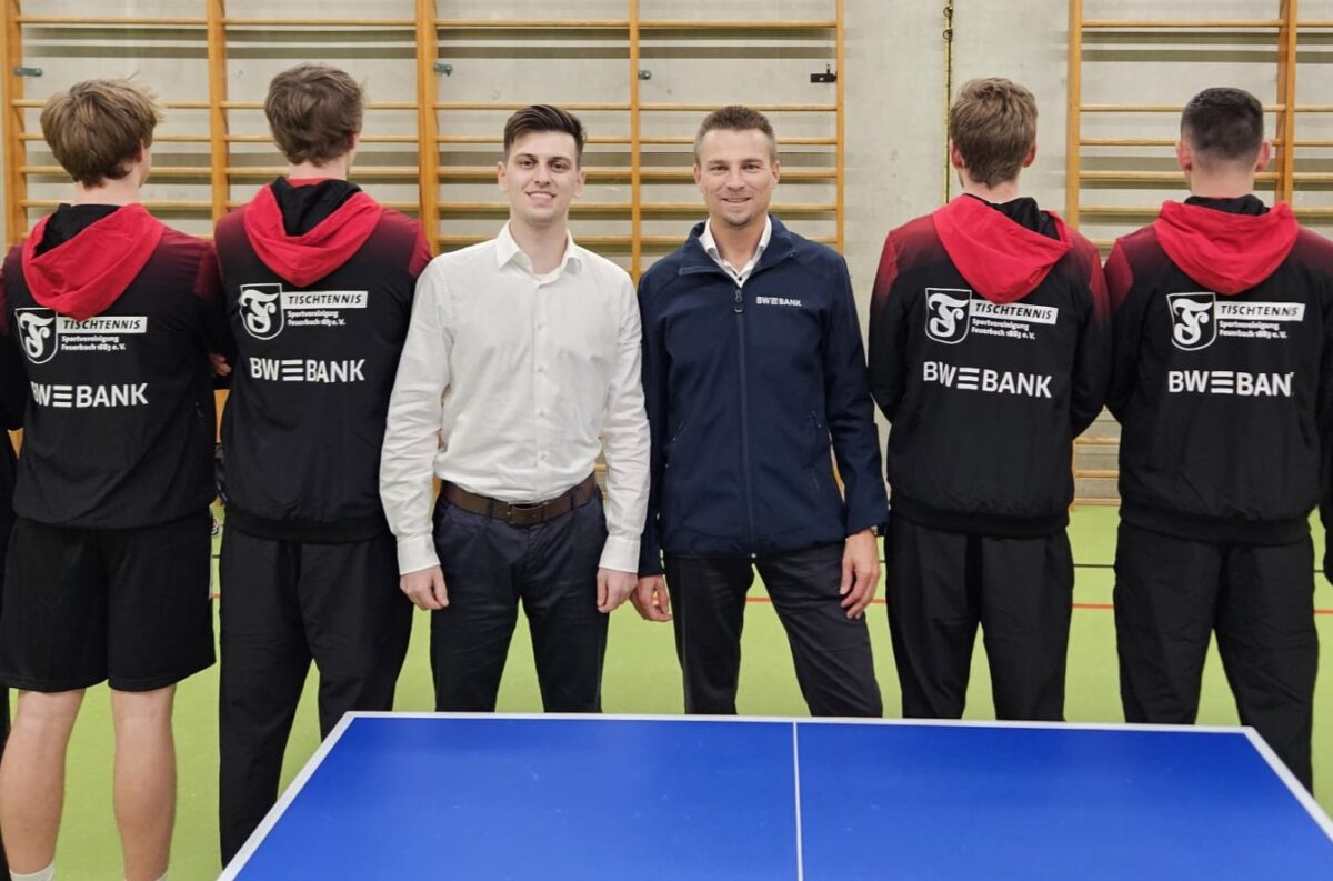FeuerbachTrainingsanzuegeHinten